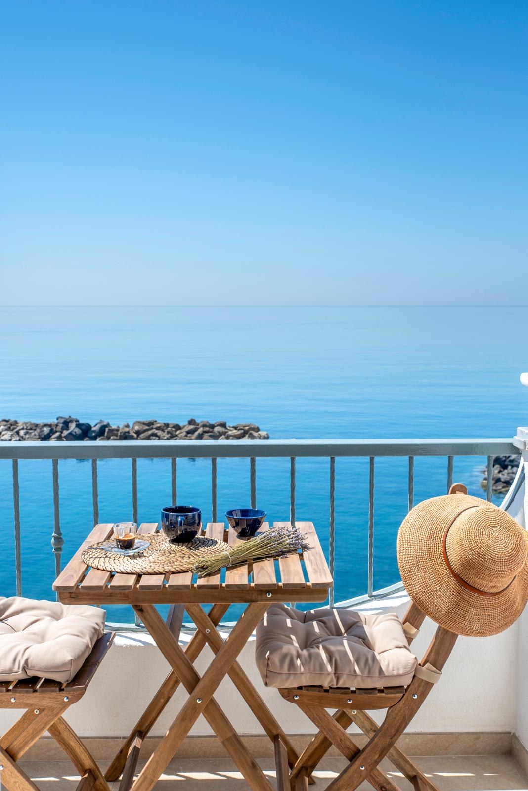 Vista balcone La Perla Nera